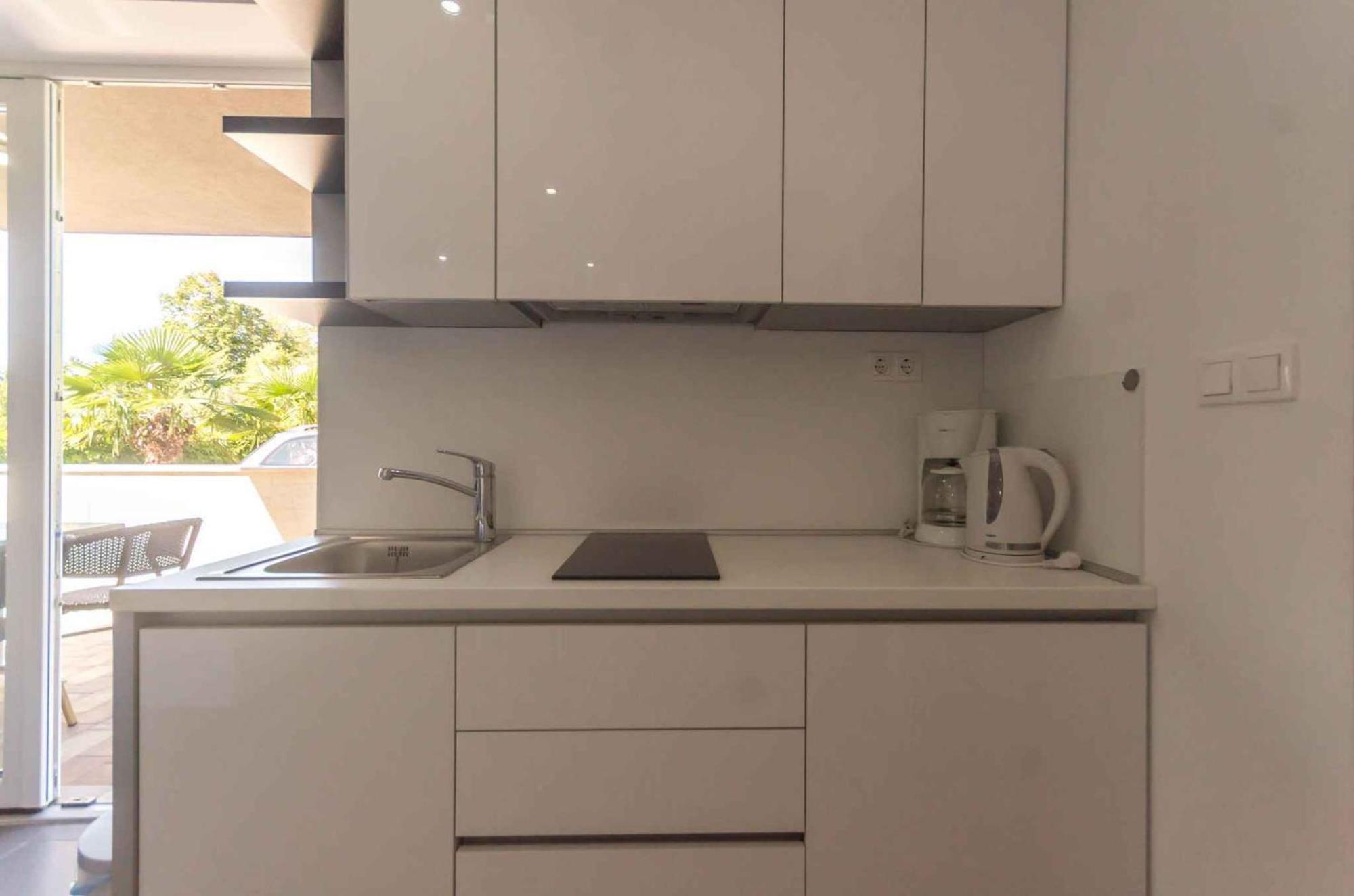 Apartments In Njivice/Insel Krk 13314 Rom bilde
